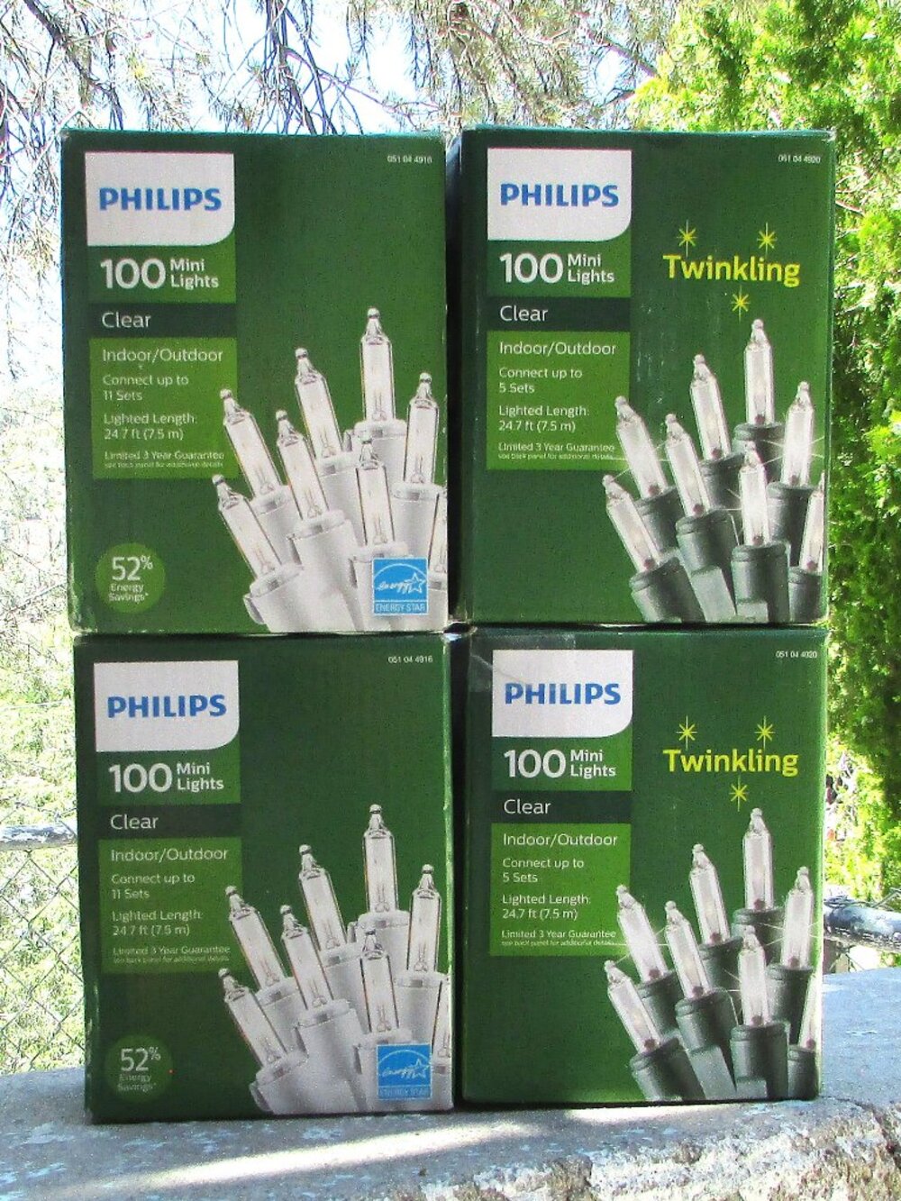 4 boxes of Philips 100 mini lights